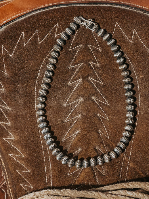 Robert Johnson Corrugated 18” Navajo Pearls