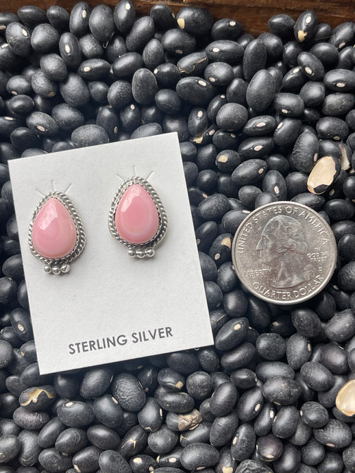 Pink Conch Teardrop Stud Earrings