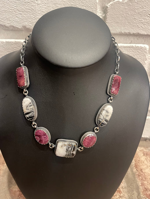 18 inches Purple Spiny and White Buffalo Native Necklace